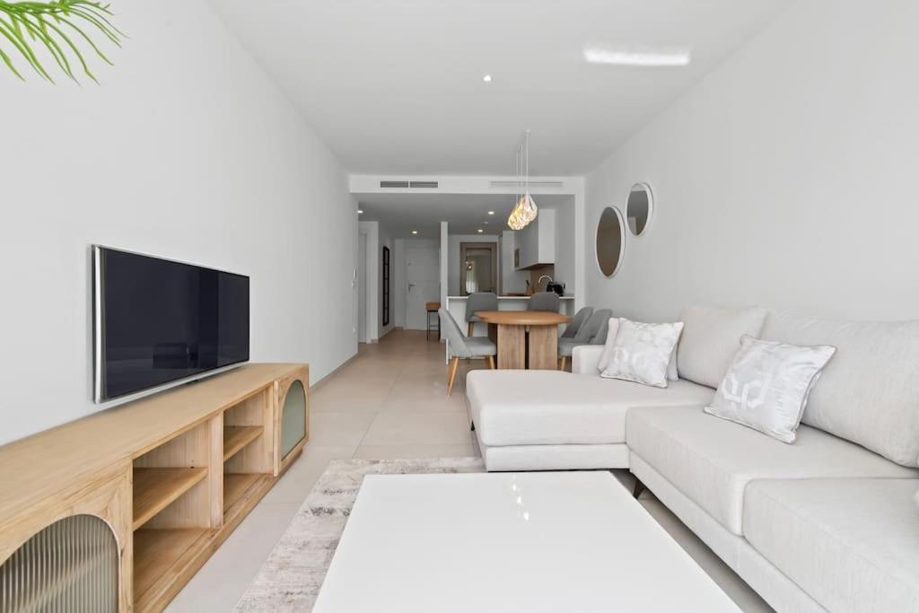 Luxury 2 Bedroom Apartment Walk To Beach Rdr423 Marbella Exterior foto